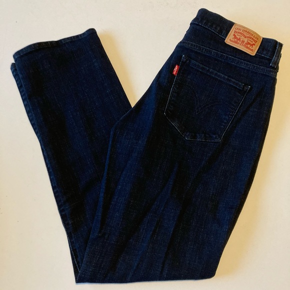 Levi's Denim - Levis classic straight jeans.